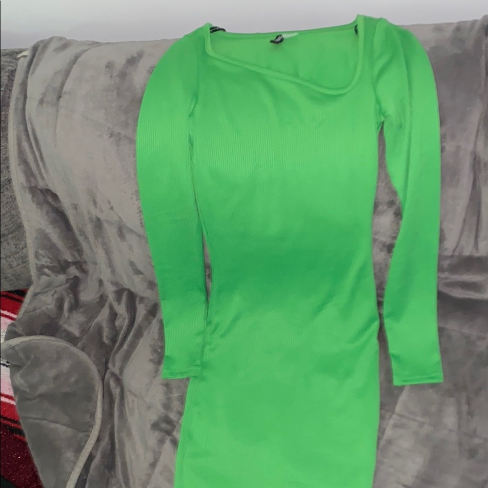 Vibrant Green Long Sleeve Dress